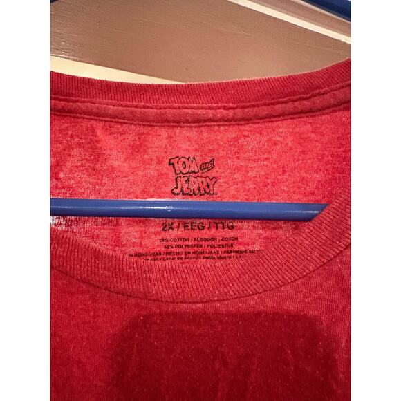 Tom & Jerry Graphic T-Shirt – 2X – Red – Classic Cartoon Design - Picture 5 of 6
